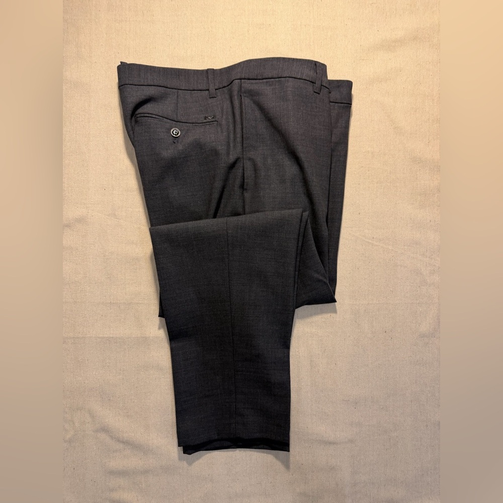 Emporio Armani Flat Front Wool Dress Pants Sz 52 36 x 32 mint NWOT Charcoal